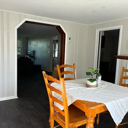 Sunshine Cottage 30 Plus Days Stay Only